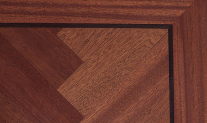 Mahonie Visgraat Parket - Knulst Houten Vloeren - Nunspeet - www.knulsthoutenvloeren.nl