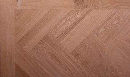 Geschaafd Eiken Visgraat Parket Extra Wit Geolied - Knulst Houten Vloeren - Nunspeet - www.knulsthoutenvloeren.nl.jpeg