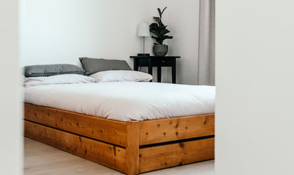 Inspiratie- Eiken Multiplank Duoplank- Rustiek AB- Monocoat Smoke-slaapkamer- Knulst Houten Vloeren- Nunspeet- www.knulsthoutenvloeren.nl.jpg